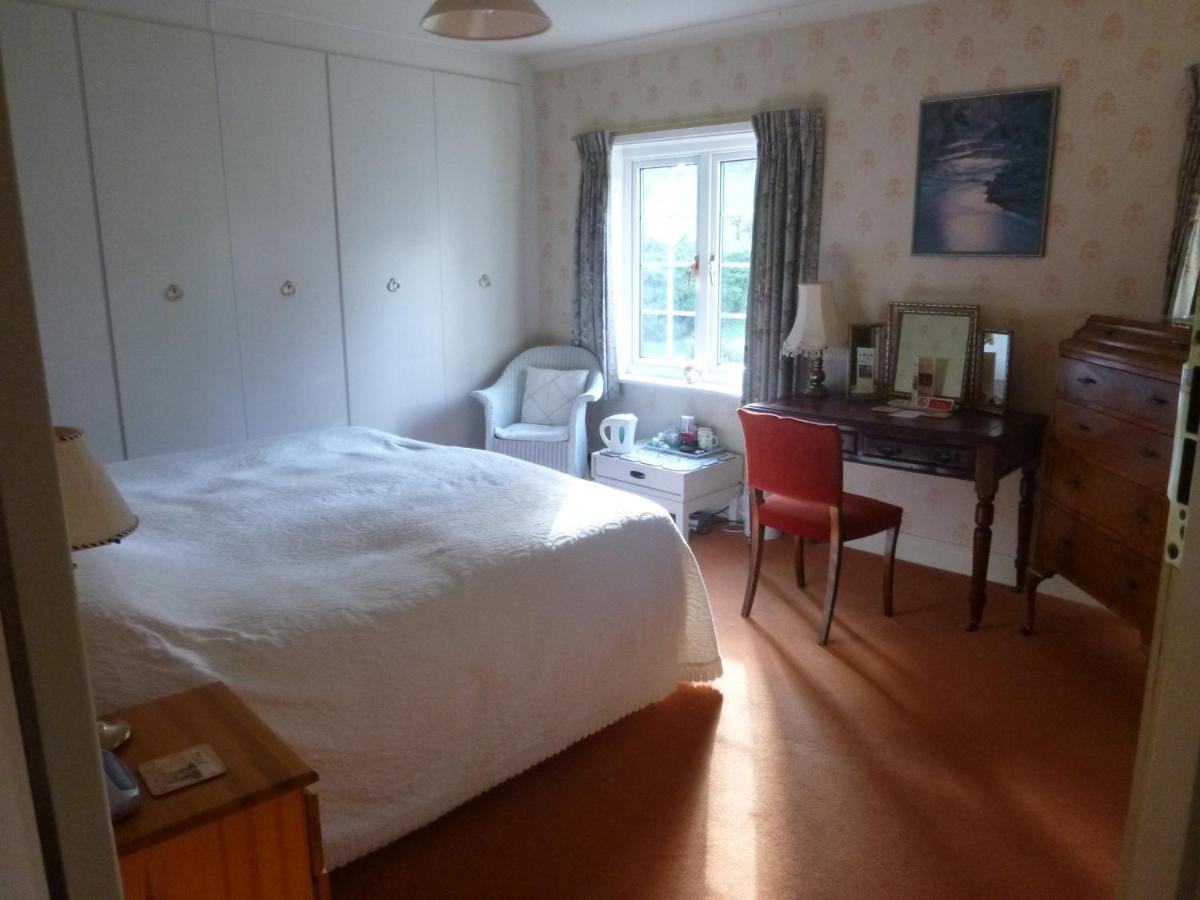 Chart House Bed And Breakfast Dorking Ngoại thất bức ảnh
