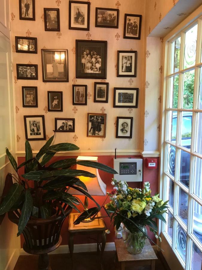 Chart House Bed And Breakfast Dorking Ngoại thất bức ảnh